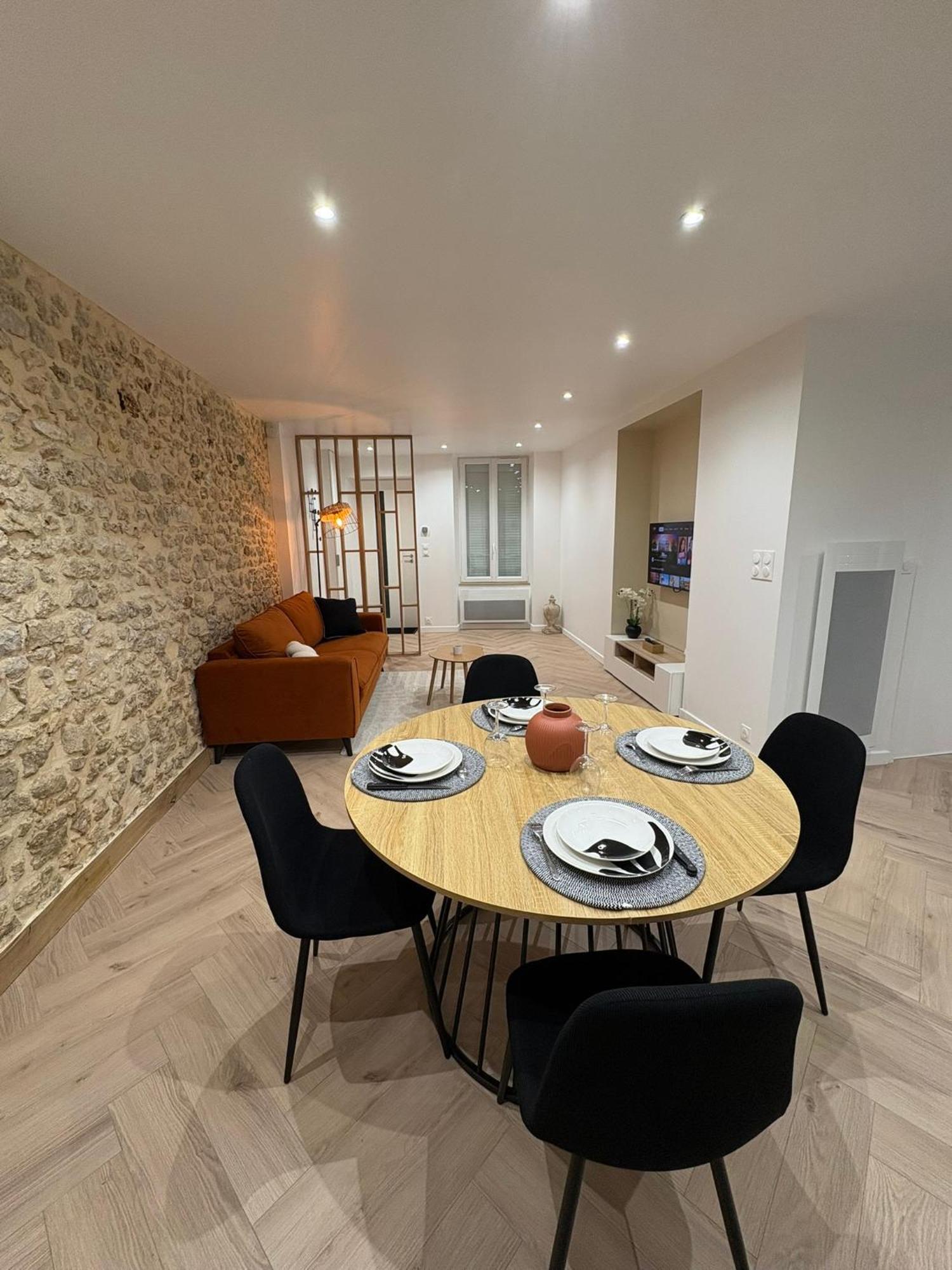 Chez Sof&Je Apartment Brie-Comte-Robert Exterior photo